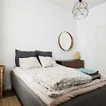 Renovated 1br In Downtown With Location * トゥルク