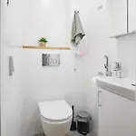 Renovated 1br In Downtown With Location