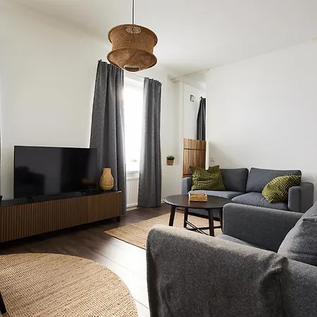 Renovated 1br In Downtown With Location