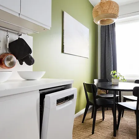 Renovated 1br In Downtown With Location