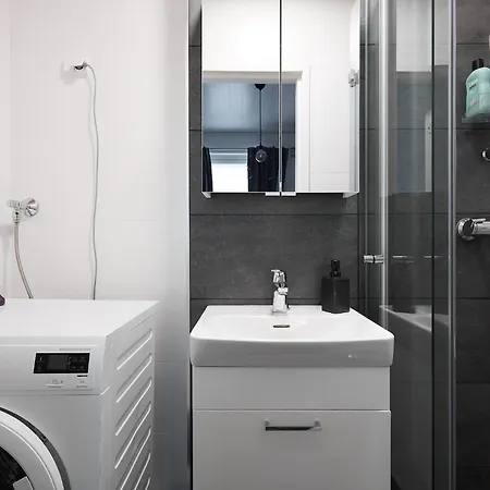 アパート Renovated 1br In Downtown With Location *