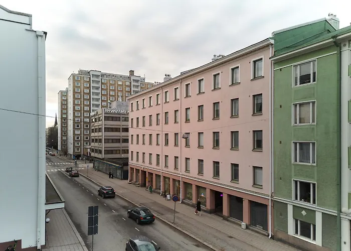 Renovated 1br In Downtown With Location *