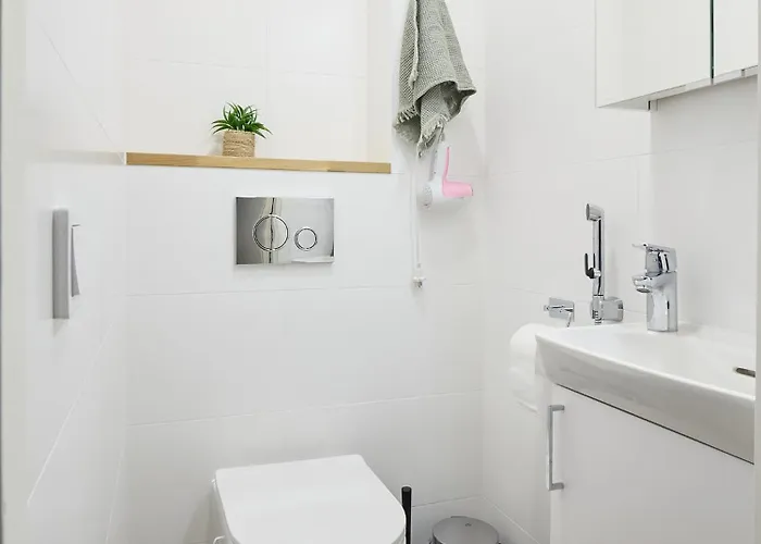 Renovated 1br In Downtown With Location